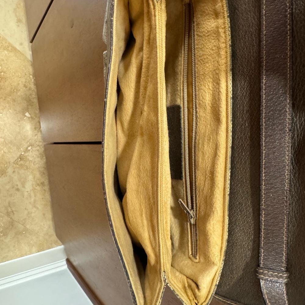 Vintage Gucci leather shoulder bag - Picture 3 of 4